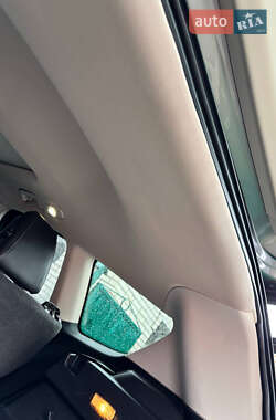 Внедорожник / Кроссовер Ford Escape 2013 в 