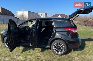Внедорожник / Кроссовер Ford Escape 2015 в 