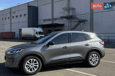 Внедорожник / Кроссовер Ford Escape 2022 в 