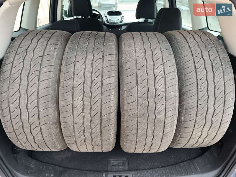 Внедорожник / Кроссовер Ford Escape 2016 в Львове