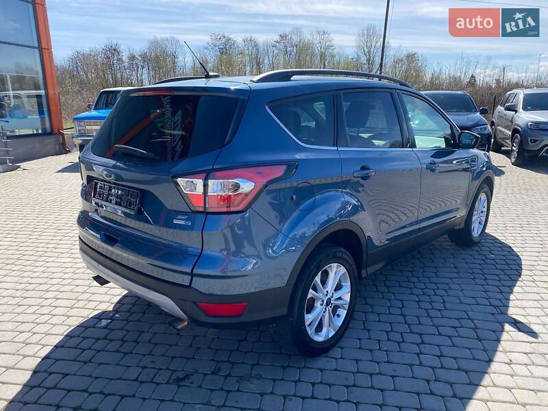 Позашляховик / Кросовер Ford Escape 2018 в Львові