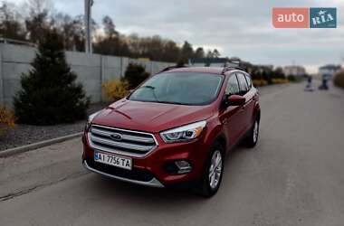 Внедорожник / Кроссовер Ford Escape 2018 в 