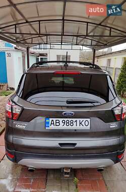 Внедорожник / Кроссовер Ford Escape 2017 в 