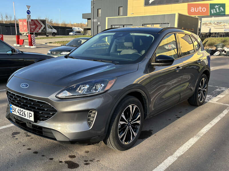 Внедорожник / Кроссовер Ford Escape 2021 в Ровно