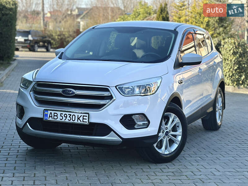 Внедорожник / Кроссовер Ford Escape 2017 в Одессе