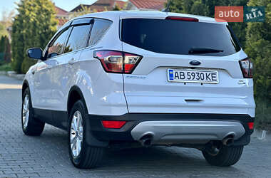 Позашляховик / Кросовер Ford Escape 2017 в 