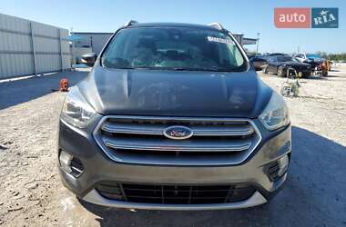 Внедорожник / Кроссовер Ford Escape 2017 в 