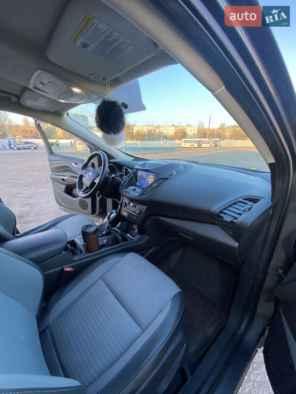 Внедорожник / Кроссовер Ford Escape 2019 в Запорожье