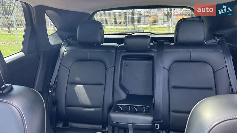 Внедорожник / Кроссовер Ford Escape 2020 в Днепре