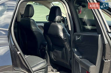 Внедорожник / Кроссовер Ford Escape 2020 в 