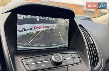 Внедорожник / Кроссовер Ford Escape 2019 в 