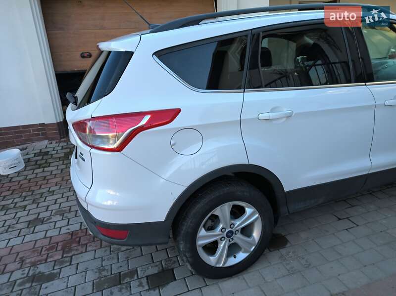 Внедорожник / Кроссовер Ford Escape 2014 в Тернополе