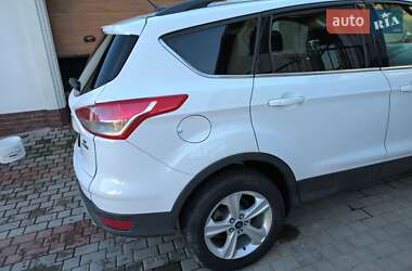 Внедорожник / Кроссовер Ford Escape 2014 в 