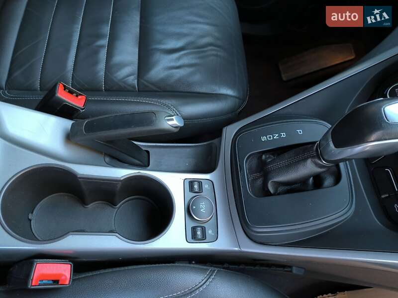 Внедорожник / Кроссовер Ford Escape 2014 в Тернополе