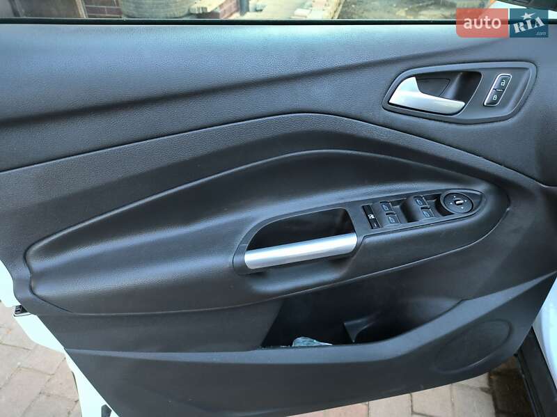 Внедорожник / Кроссовер Ford Escape 2014 в Тернополе