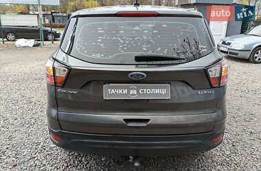 Внедорожник / Кроссовер Ford Escape 2017 в 