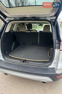 Внедорожник / Кроссовер Ford Escape 2013 в 
