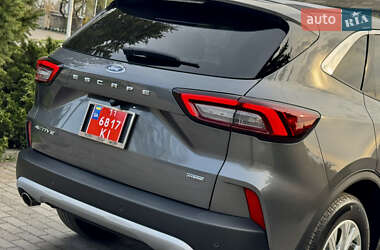 Внедорожник / Кроссовер Ford Escape 2023 в 