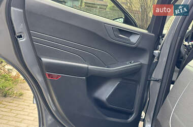 Внедорожник / Кроссовер Ford Escape 2023 в 