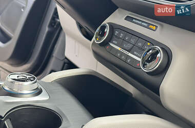 Внедорожник / Кроссовер Ford Escape 2023 в 