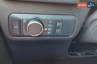 Внедорожник / Кроссовер Ford Escape 2022 в 