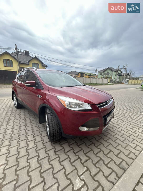 Внедорожник / Кроссовер Ford Escape 2015 в 
