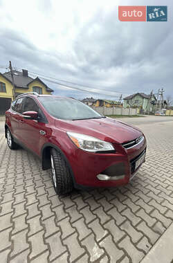 Внедорожник / Кроссовер Ford Escape 2015 в 