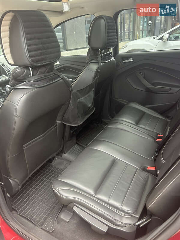 Внедорожник / Кроссовер Ford Escape 2015 в Ивано-Франковске
