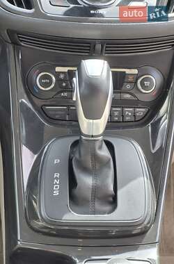 Внедорожник / Кроссовер Ford Escape 2014 в 
