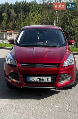 Позашляховик / Кросовер Ford Escape 2013 в 
