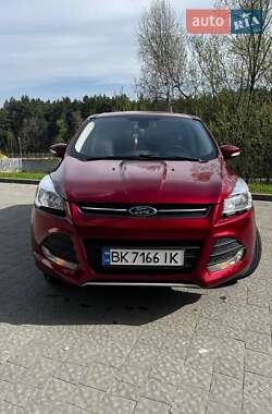 Позашляховик / Кросовер Ford Escape 2013 в 