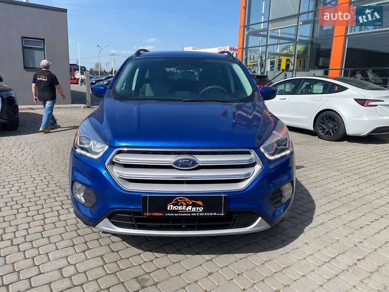 Позашляховик / Кросовер Ford Escape 2017 в Львові