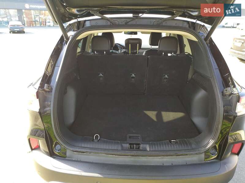 Внедорожник / Кроссовер Ford Escape 2020 в Киеве фото 61 Внедорожник / Кроссовер Ford Escape 2020 в Киеве