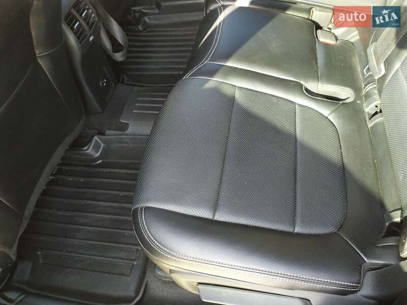 Внедорожник / Кроссовер Ford Escape 2020 в Киеве фото 69 Внедорожник / Кроссовер Ford Escape 2020 в Киеве