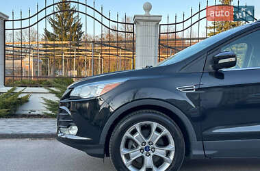 Внедорожник / Кроссовер Ford Escape 2014 в 