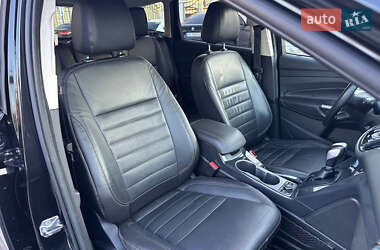 Внедорожник / Кроссовер Ford Escape 2014 в 