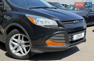 Внедорожник / Кроссовер Ford Escape 2015 в 
