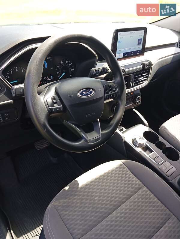Позашляховик / Кросовер Ford Escape 2020 в Рава-Руській