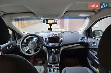 Внедорожник / Кроссовер Ford Escape 2015 в 