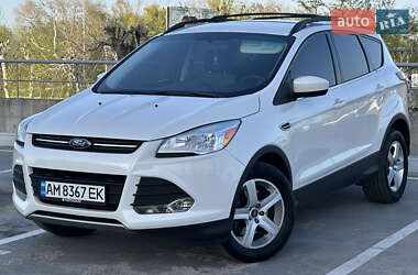 Внедорожник / Кроссовер Ford Escape 2014 в 