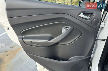 Внедорожник / Кроссовер Ford Escape 2014 в 