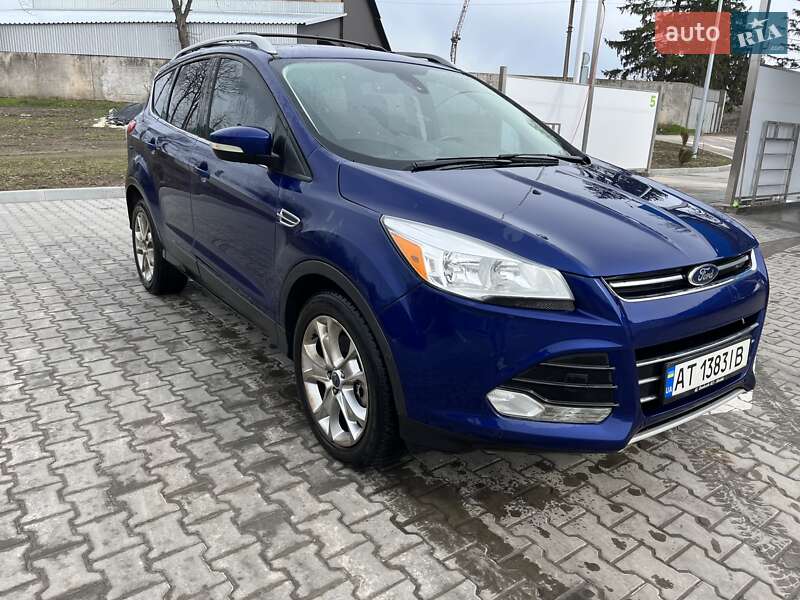 Внедорожник / Кроссовер Ford Escape 2013 в Ромнах