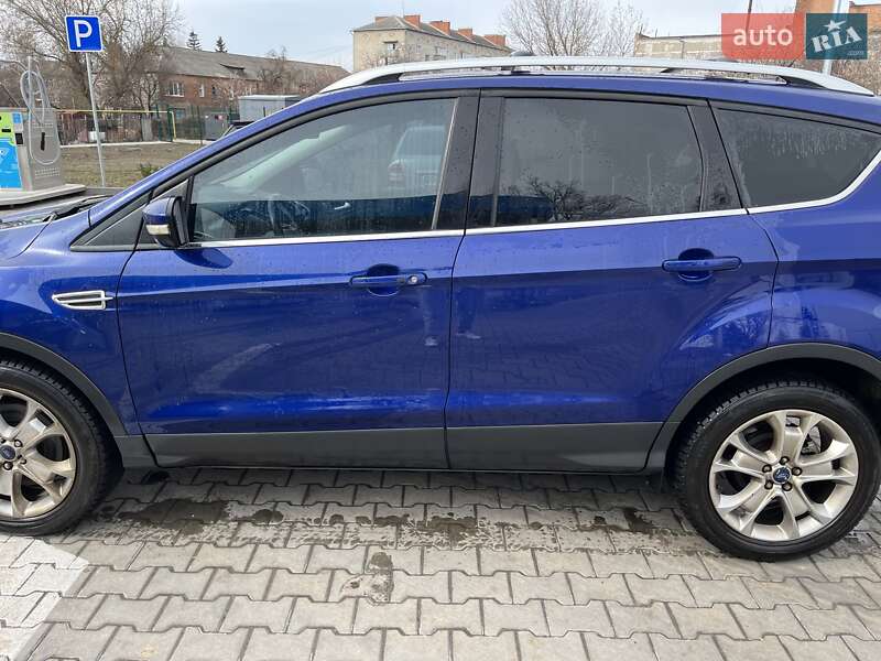 Внедорожник / Кроссовер Ford Escape 2013 в Ромнах