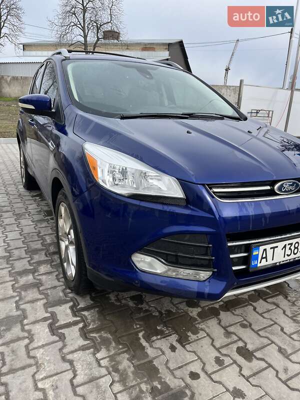 Внедорожник / Кроссовер Ford Escape 2013 в Ромнах