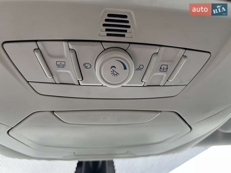 Внедорожник / Кроссовер Ford Escape 2013 в Ромнах