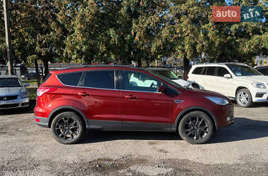 Внедорожник / Кроссовер Ford Escape 2014 в 