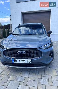Позашляховик / Кросовер Ford Escape 2023 в 