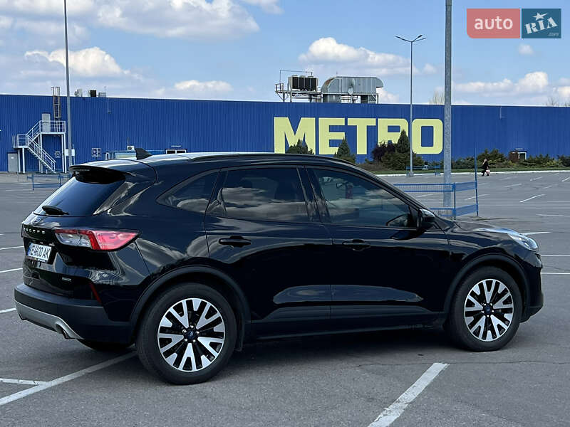 Внедорожник / Кроссовер Ford Escape 2020 в Днепре