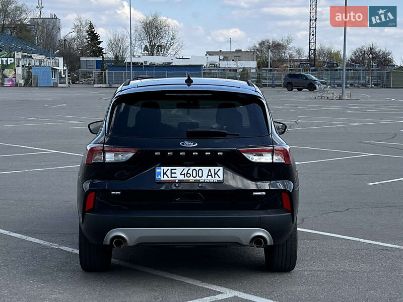 Внедорожник / Кроссовер Ford Escape 2020 в Днепре