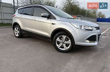 Позашляховик / Кросовер Ford Escape 2014 в 